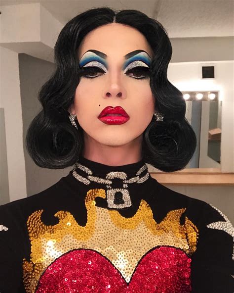 Just reminding y’all that violet Chachki is fucking fierce.